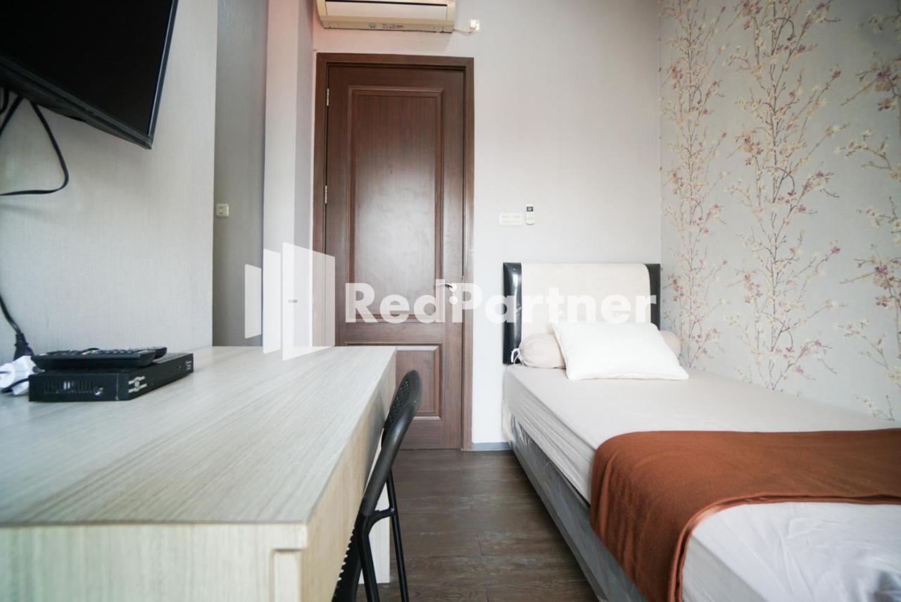 Toba Mansion Syariah Near Benhil Redpartner Jakarta Exterior photo