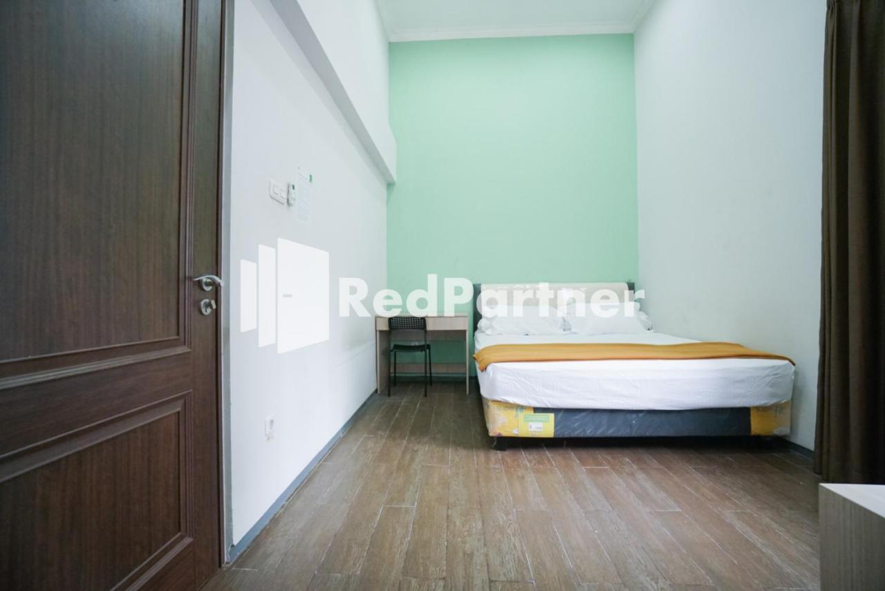 Toba Mansion Syariah Near Benhil Redpartner Jakarta Exterior photo
