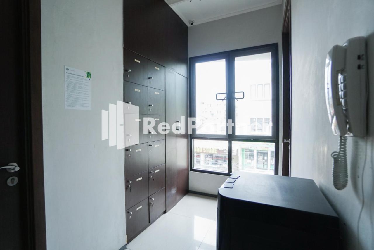 Toba Mansion Syariah Near Benhil Redpartner Jakarta Exterior photo
