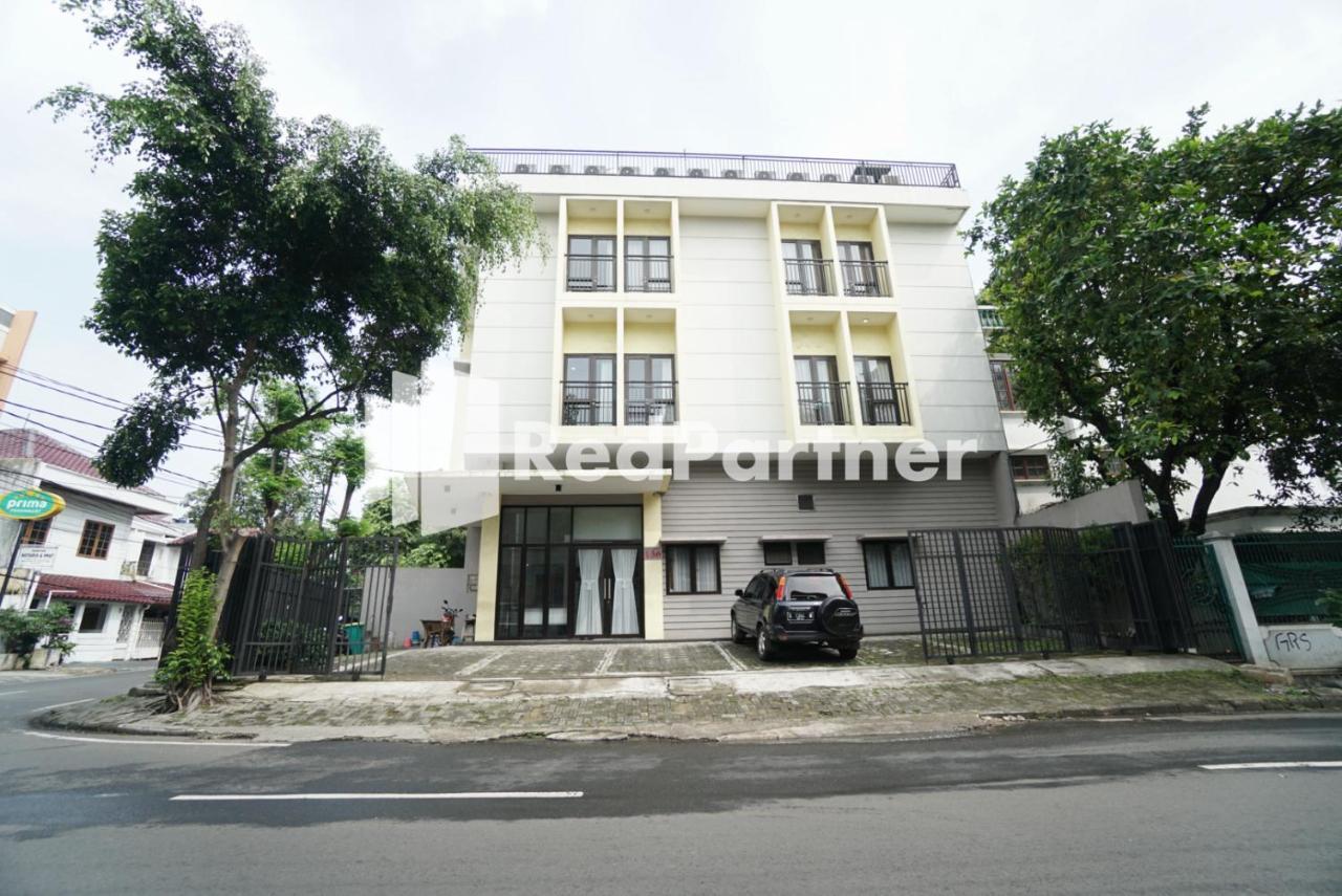 Toba Mansion Syariah Near Benhil Redpartner Jakarta Exterior photo
