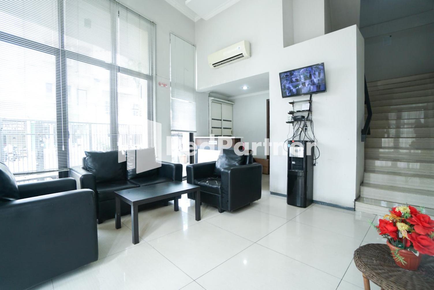 Toba Mansion Syariah Near Benhil Redpartner Jakarta Exterior photo